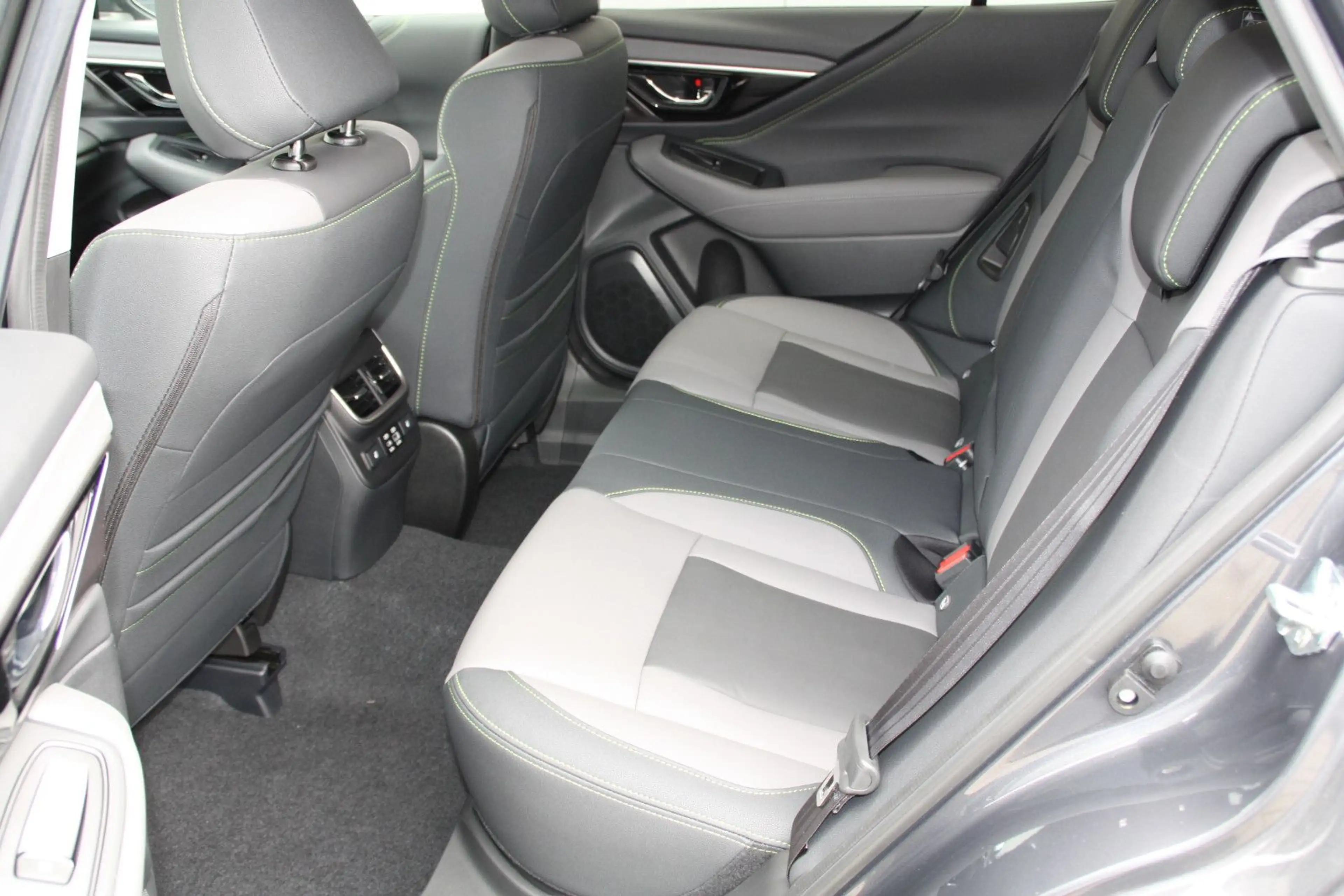 Subaru OUTBACK 2.5i Exclusive Cross AWD — photo 12