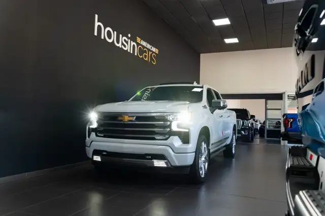 Chevrolet Silverado 1500 6.2L V8 High Country