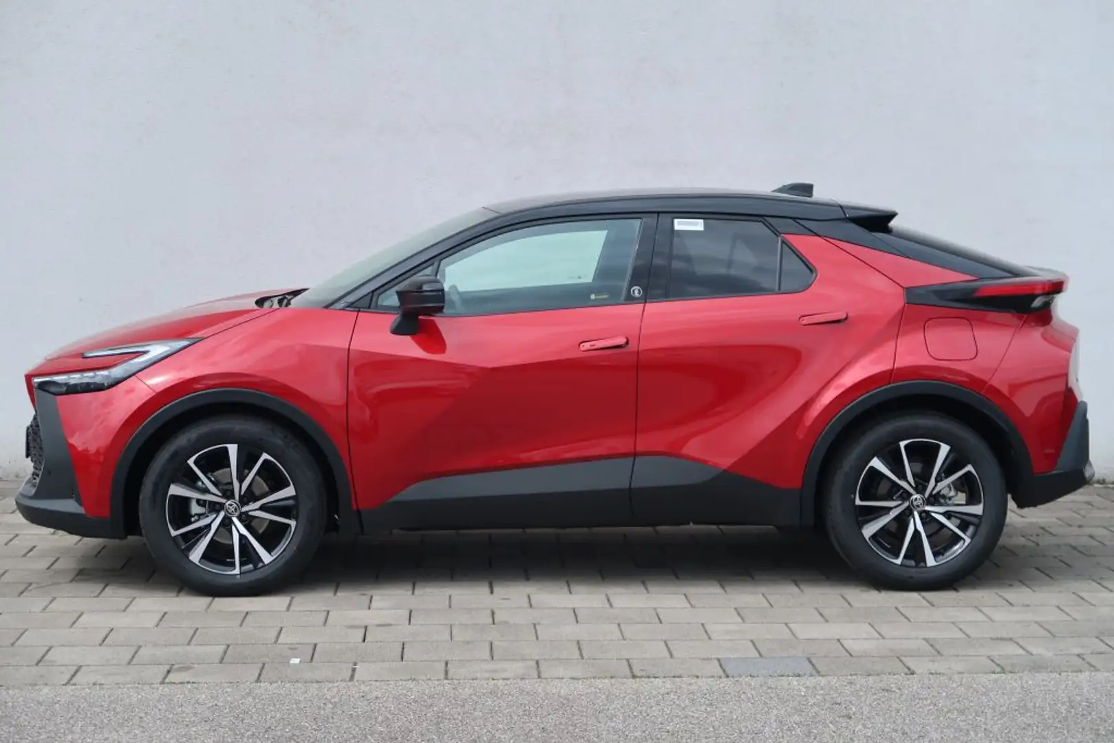 Toyota C-HR C-HR 1.8 Hybrid Team D + Technik Paket 2,99% Rouge - 2