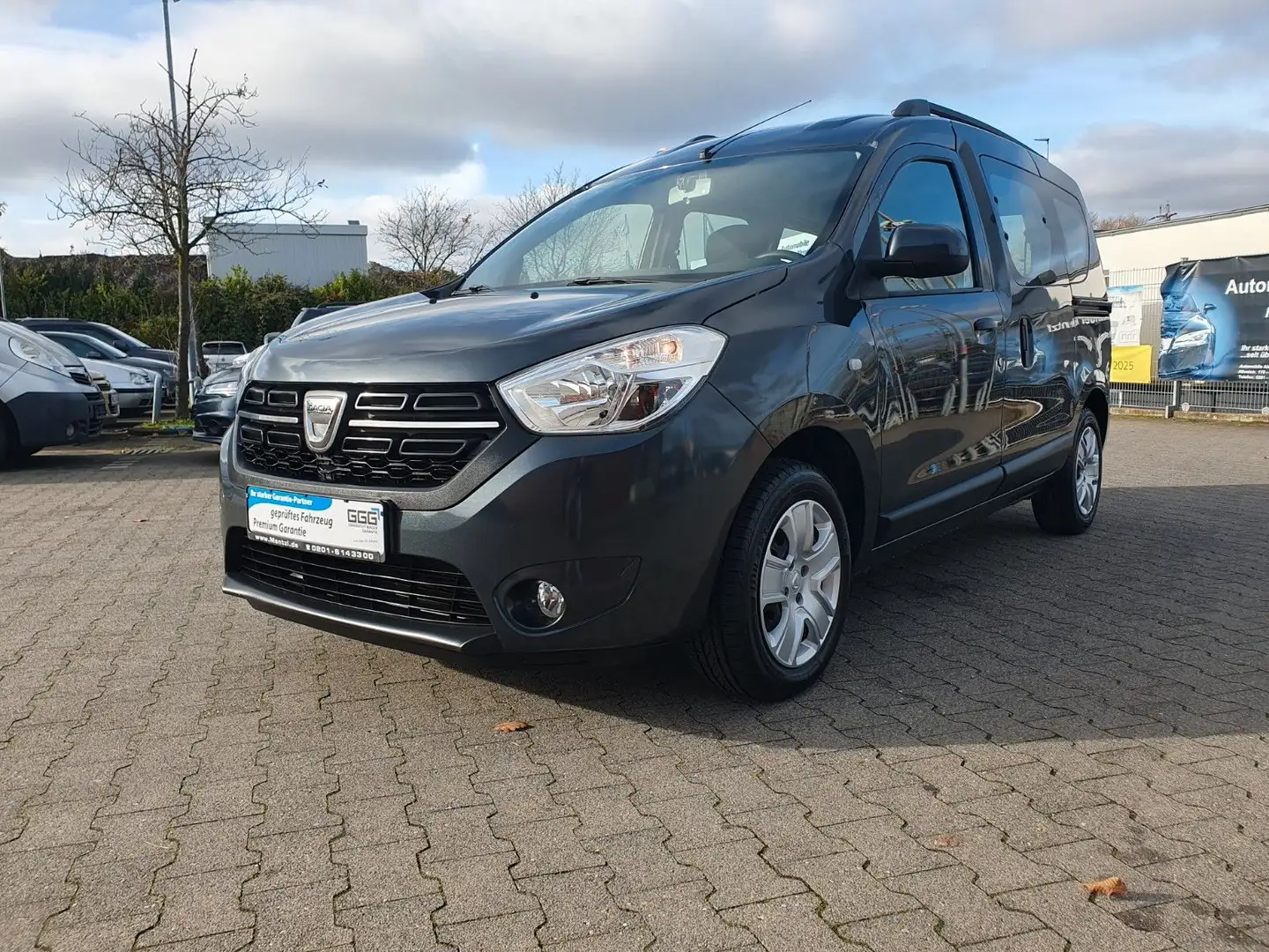 Dacia Dokker Lauréate GARANTIE KLIMA NAVI CARPLAY Grau - 1