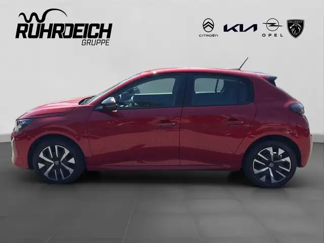 Peugeot 208 view 2
