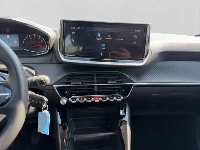 Peugeot 208 view 11
