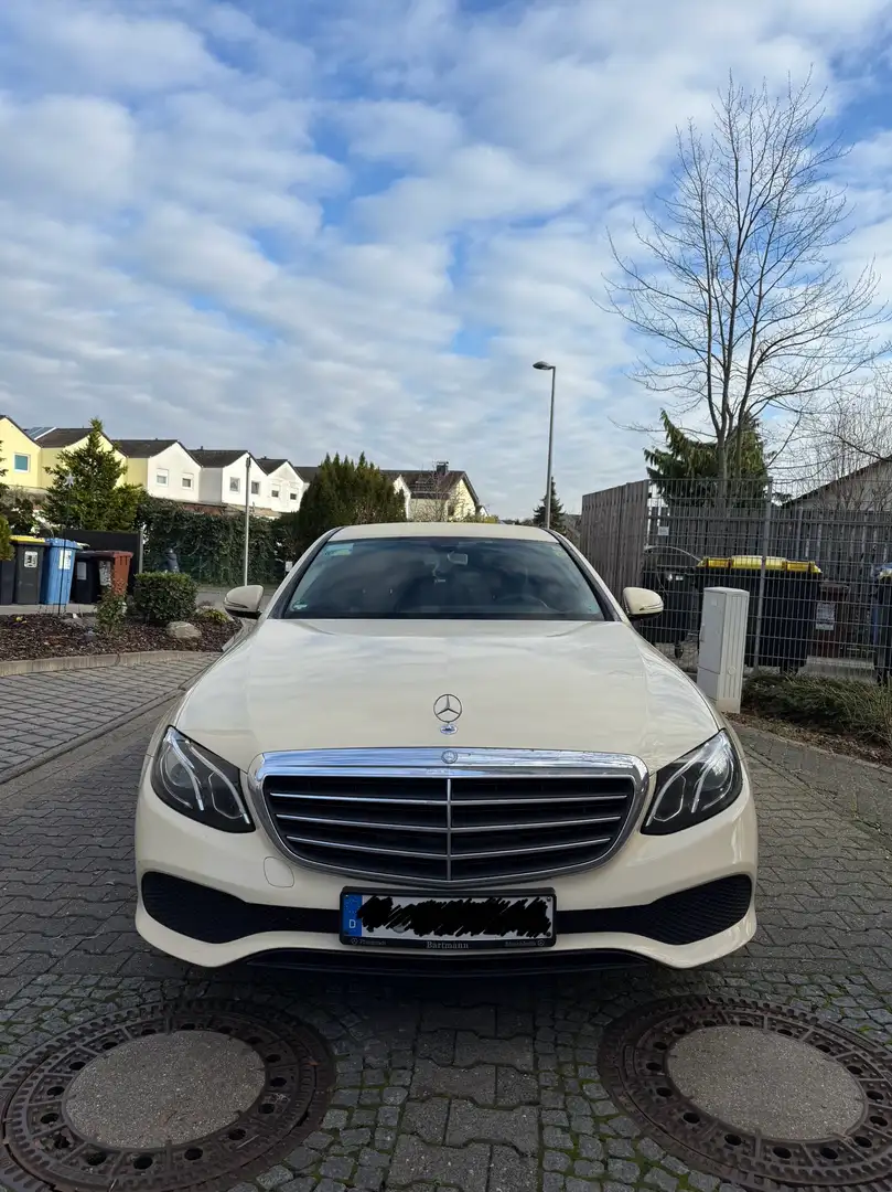 Mercedes-Benz E 200 E 200 d | Garantierter Original Kilometerstand!!! Beige - 2