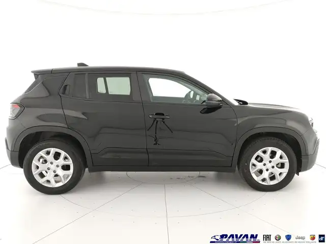 Jeep Avenger view 4