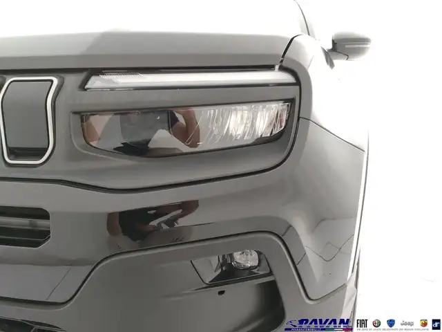 Jeep Avenger view 23