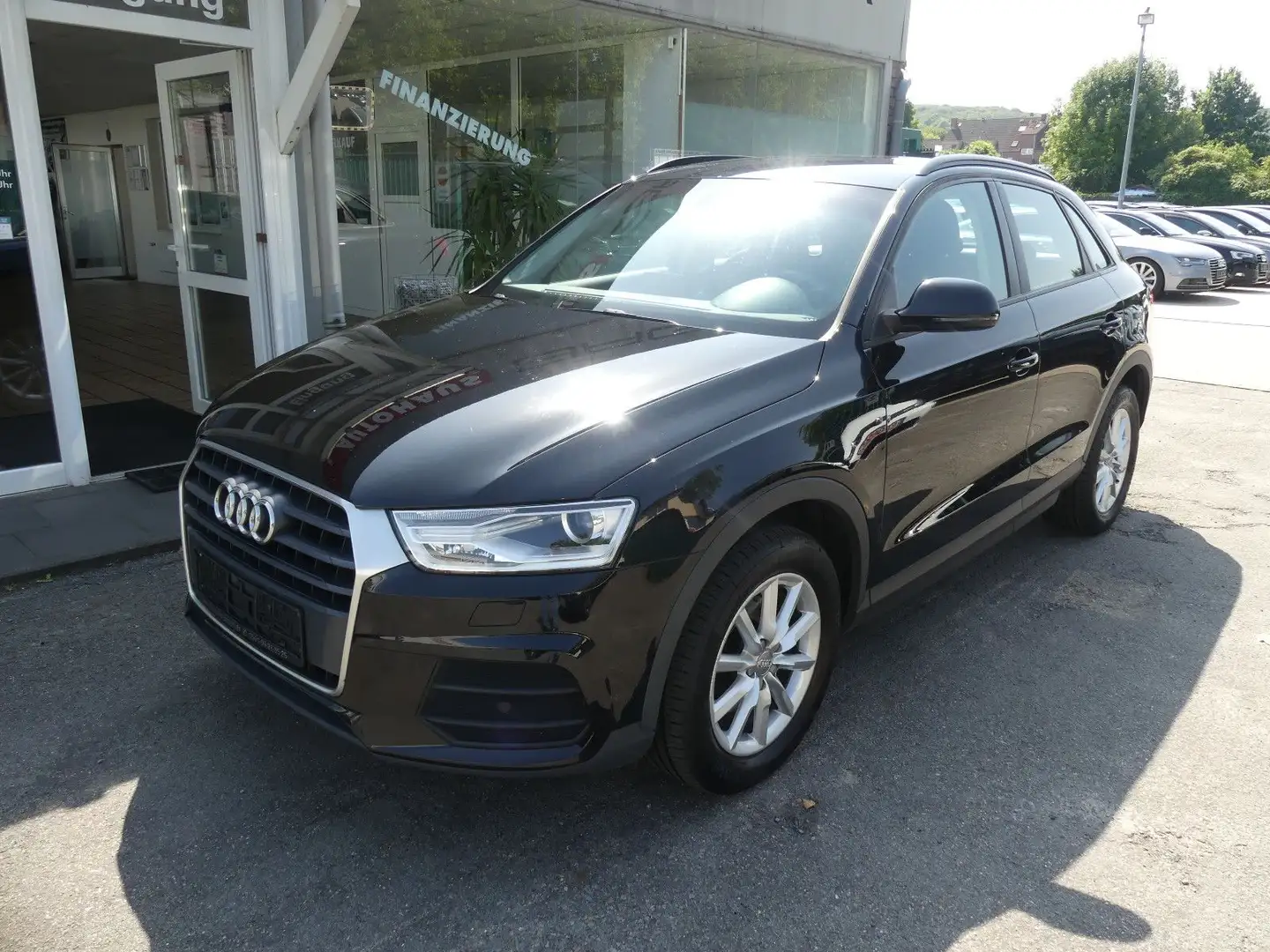 Audi Q3 basis Noir - 2