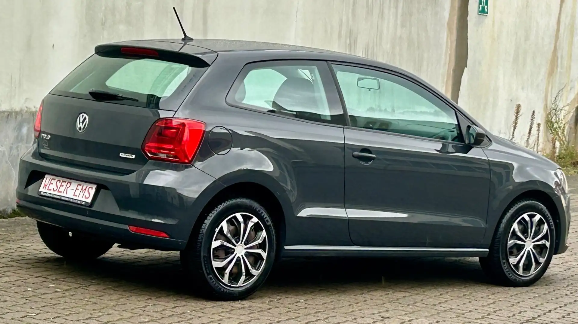Volkswagen Polo V 1,0 Trendline BMT SS Klima R/CD eFH ZV Grau - 2