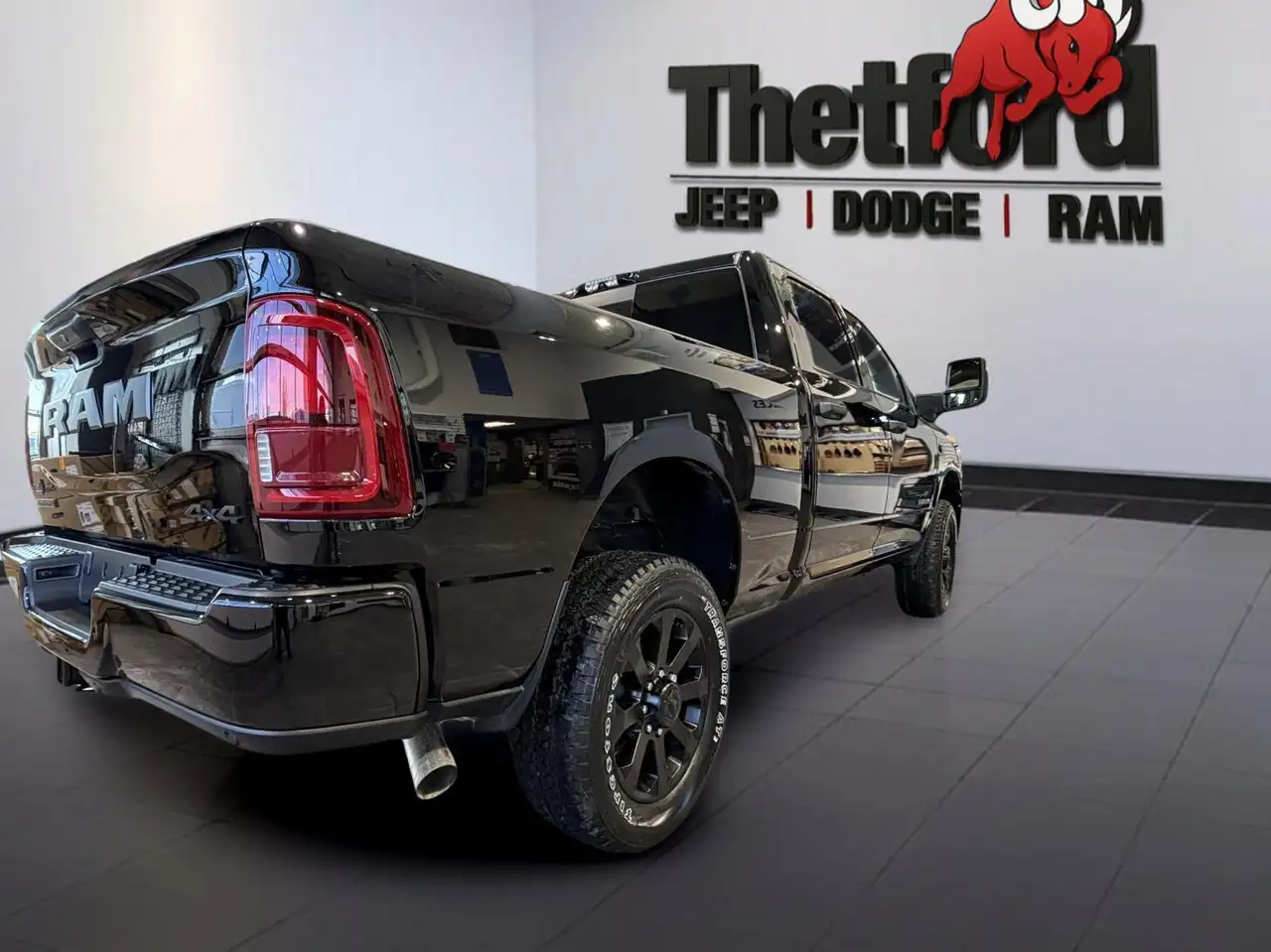 RAM 2500 снимка RAM 2500