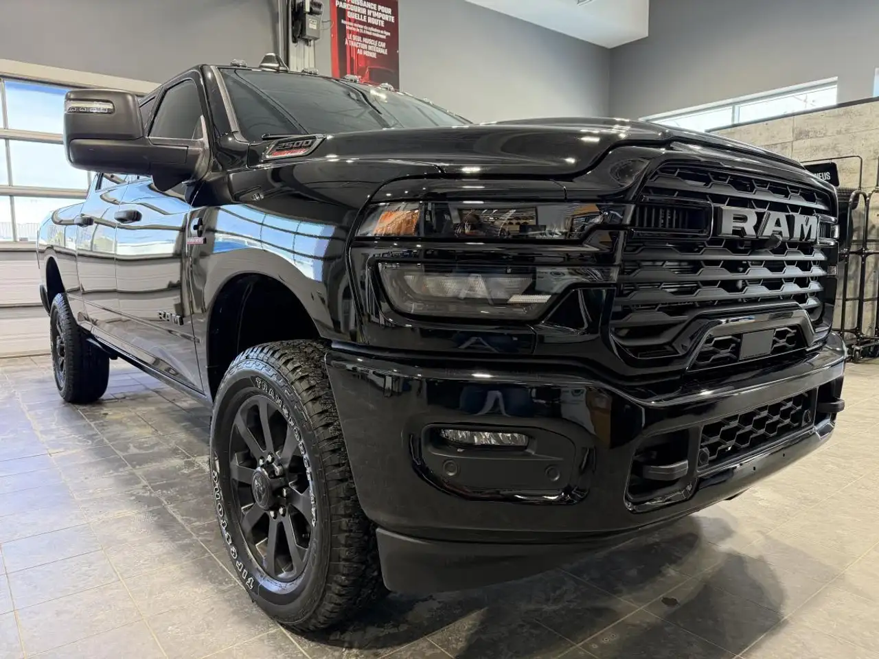RAM 2500 снимка RAM 2500