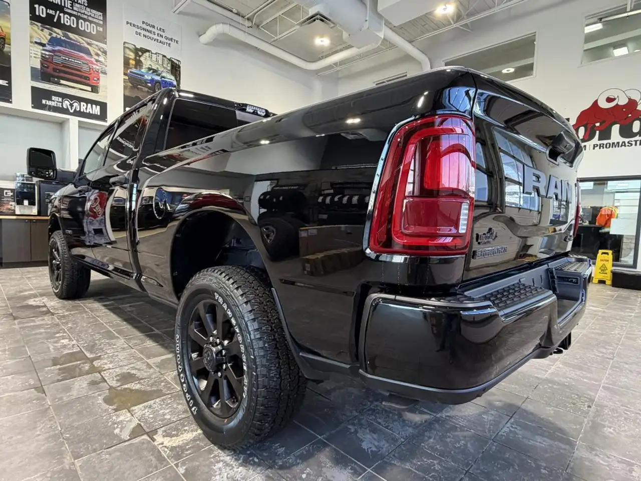 RAM 2500 снимка RAM 2500