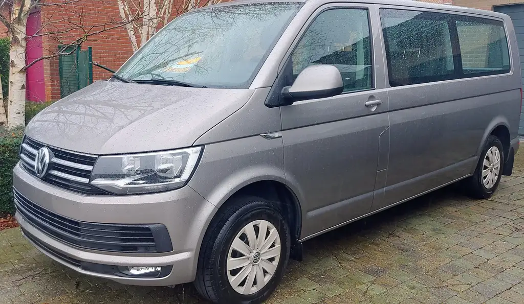 Volkswagen T6 Caravelle 2018 из Европы — купить под ключ