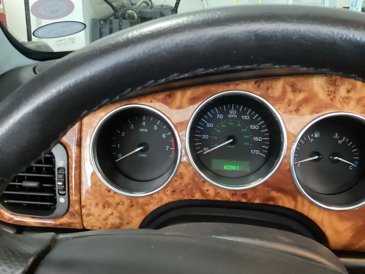 Jaguar XK снимка Jaguar XK