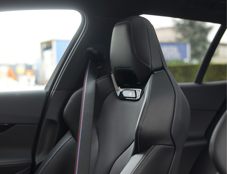 BMW 550 5-serie Touring 550e xDrive | M Performance - Pano — photo 4