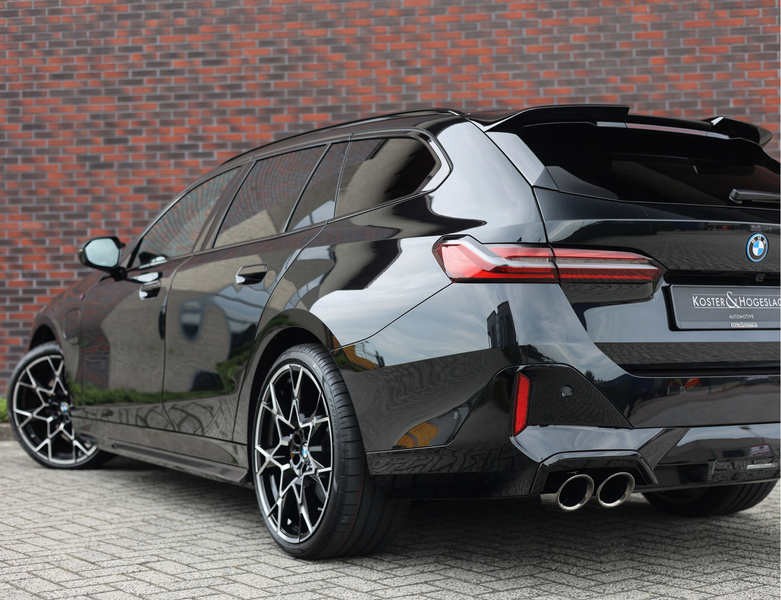 BMW 550 5-serie Touring 550e xDrive | M Performance - Pano — photo 8