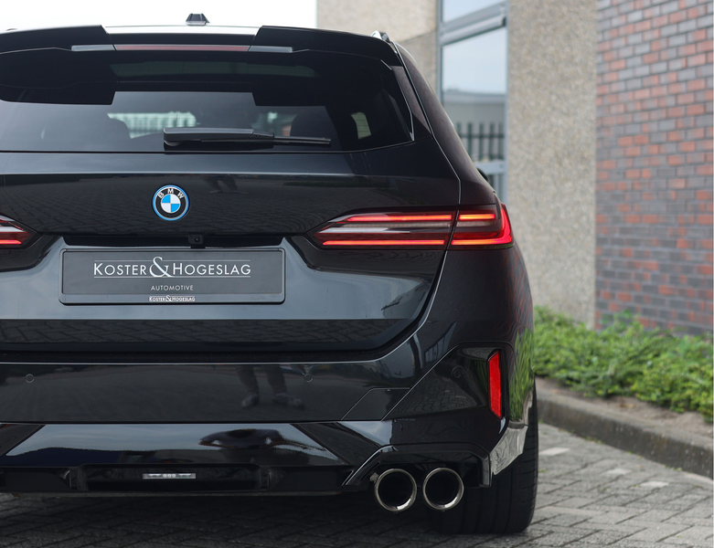 BMW 550 5-serie Touring 550e xDrive | M Performance - Pano — photo 15
