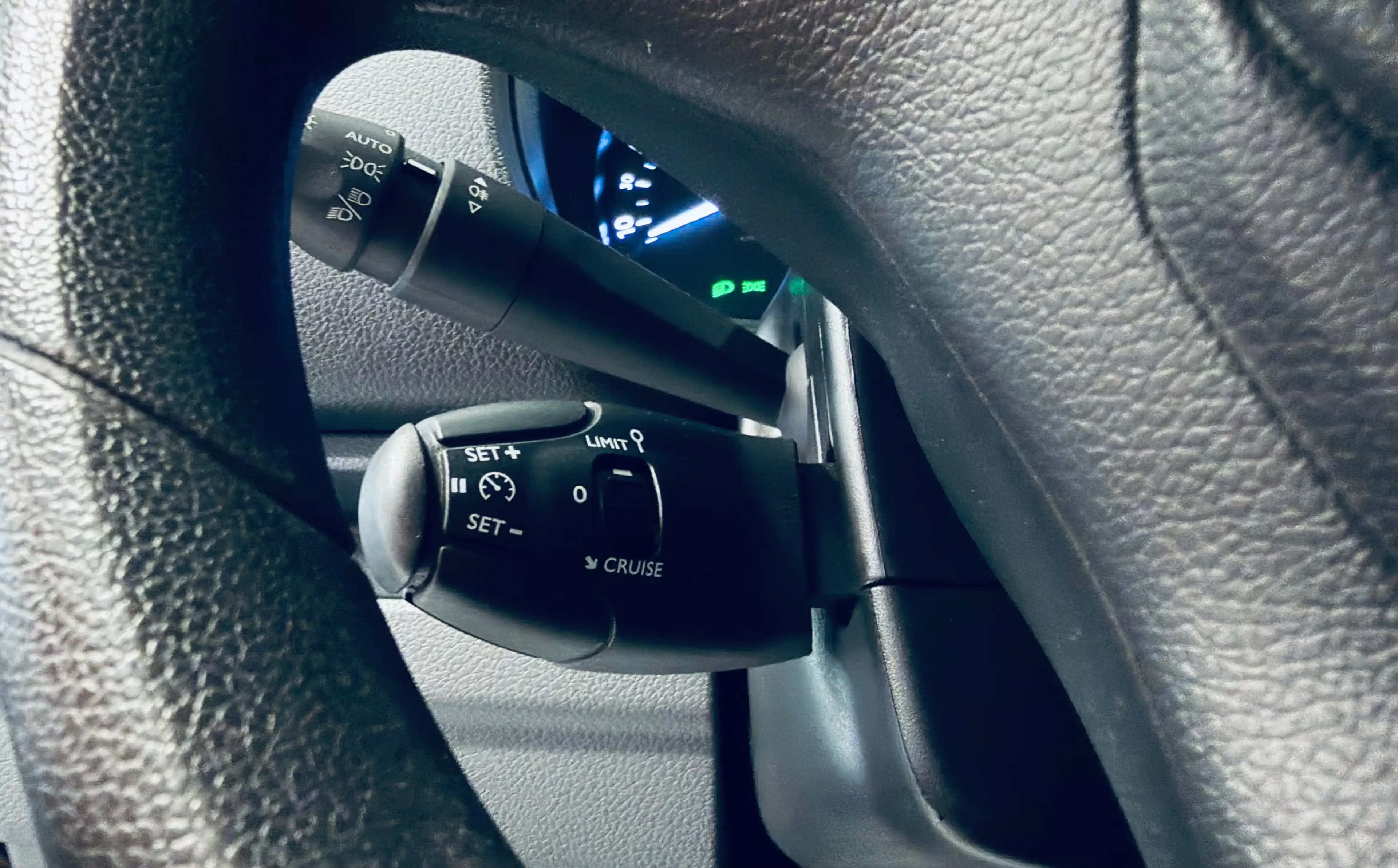 Peugeot Expert 2.0 BlueHDi L2 DOUBLE CABINE 6PLACES BLUETOOTH CLIM CRUISE — photo 11