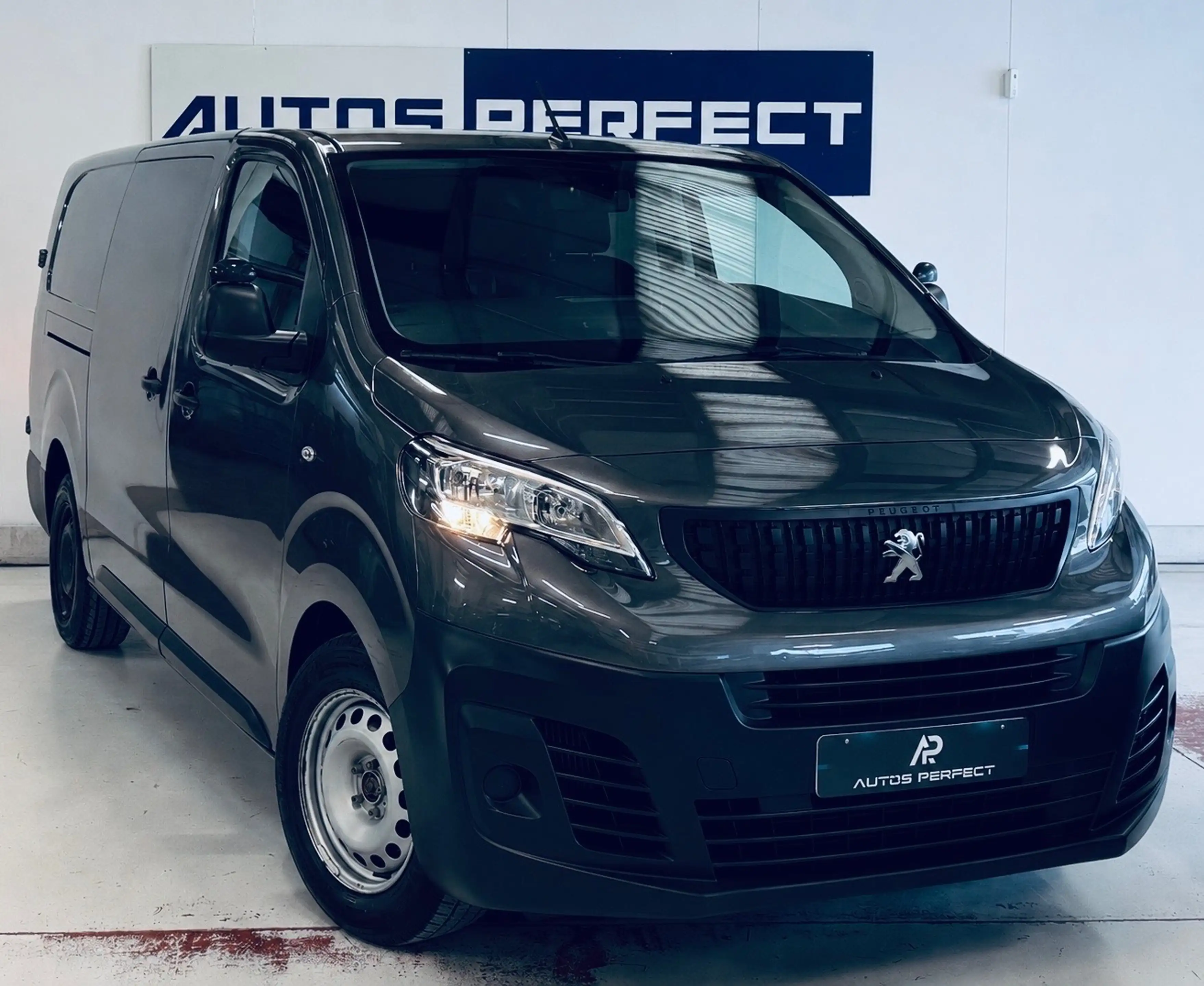 Peugeot Expert 2.0 BlueHDi L2 DOUBLE CABINE 6PLACES BLUETOOTH CLIM CRUISE — photo 2