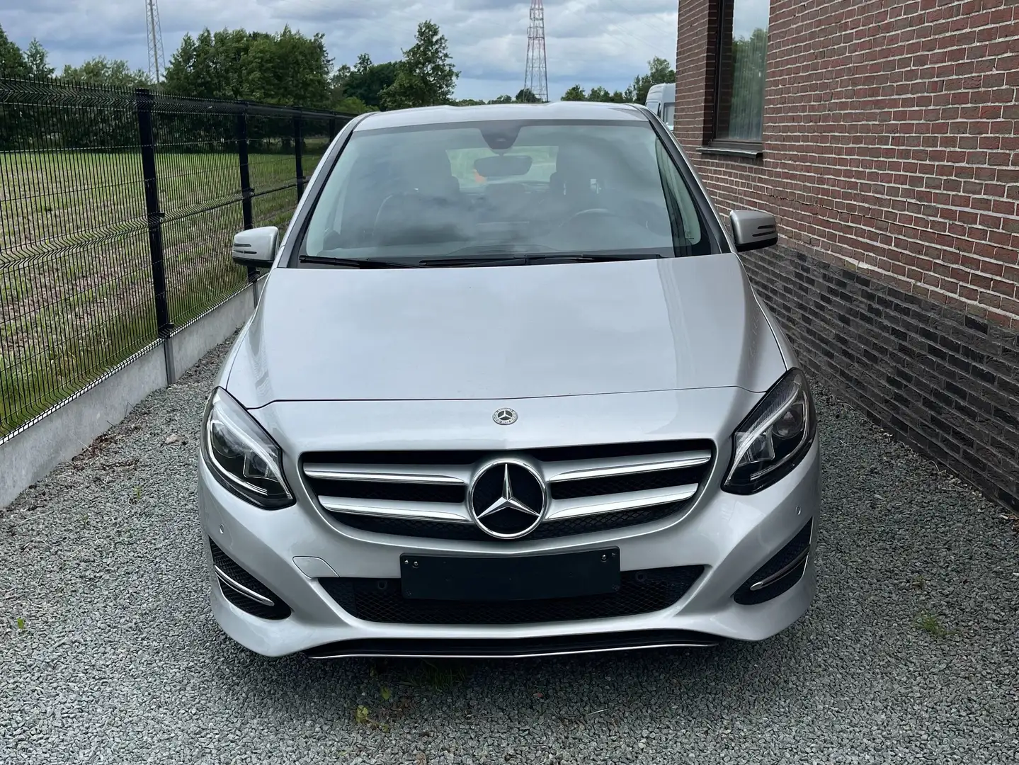 Mercedes-Benz B 180 B 180 7G-DCT Argent - 1