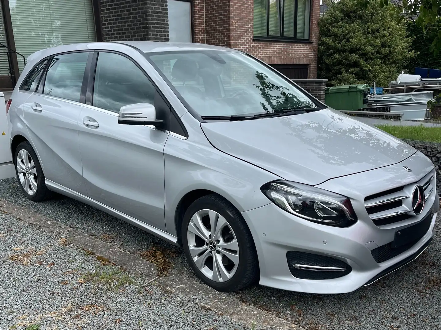 Mercedes-Benz B 180 B 180 7G-DCT Argent - 2