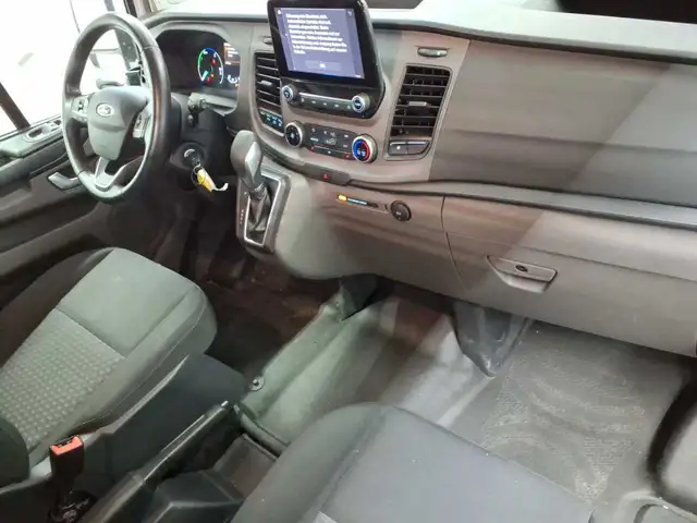 Ford Transit view 9