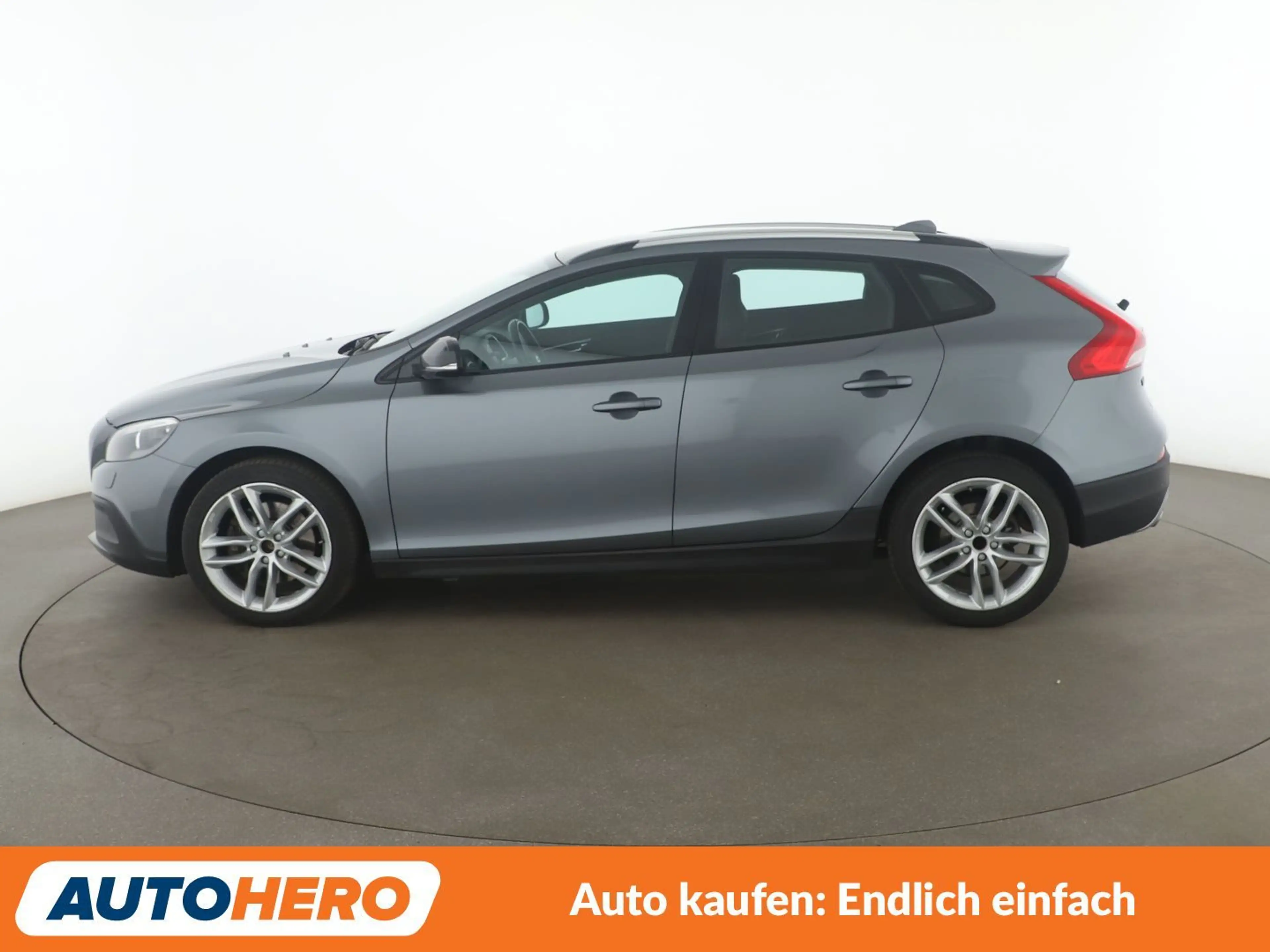 Volvo V40 Cross Country 2.0 D3 You!*NAVI*XENON*TEMPO*SHZ* — photo 3