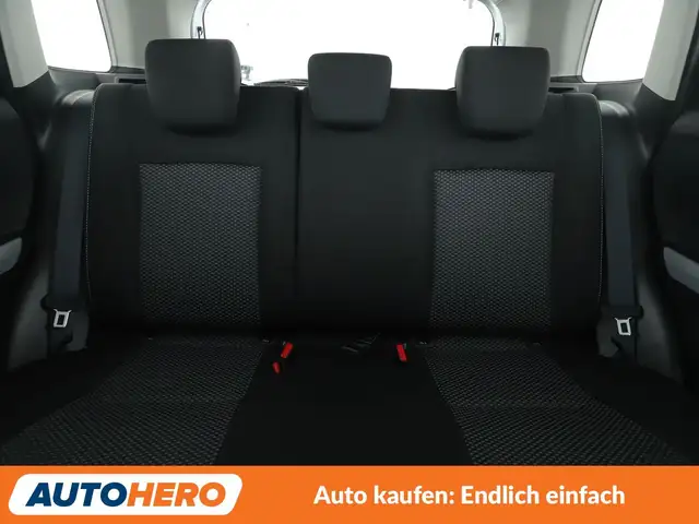 Suzuki Vitara view 15