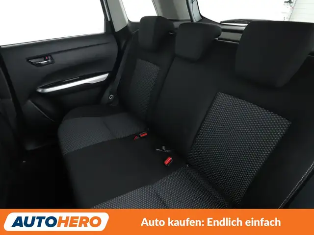 Suzuki Vitara view 14