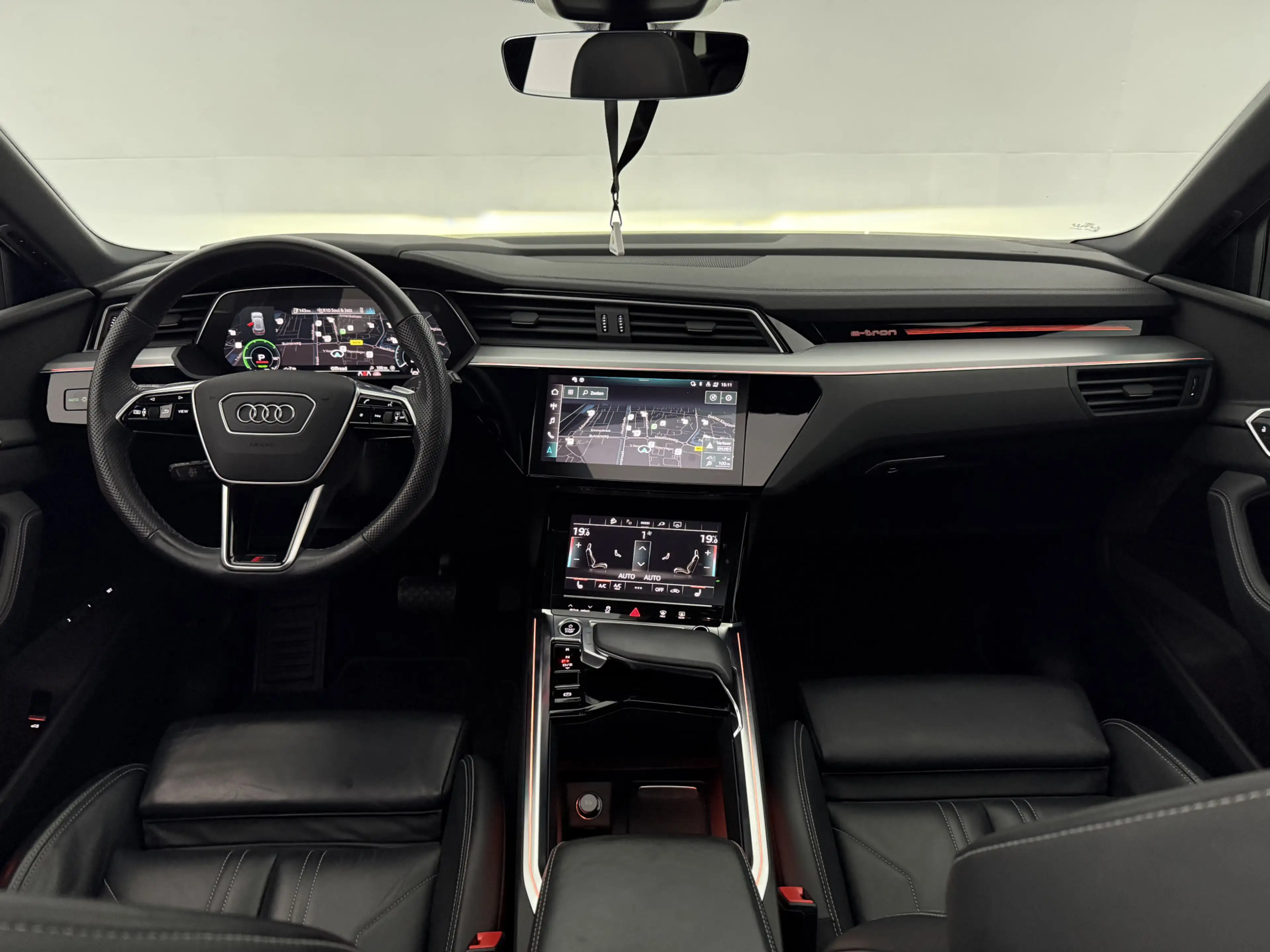 Audi e-tron 55 quattro S-Line 95 kWh | Snelladen | SOH 91% | P — photo 2