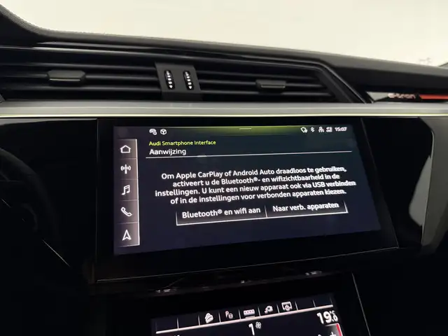 Audi E-Tron view 25