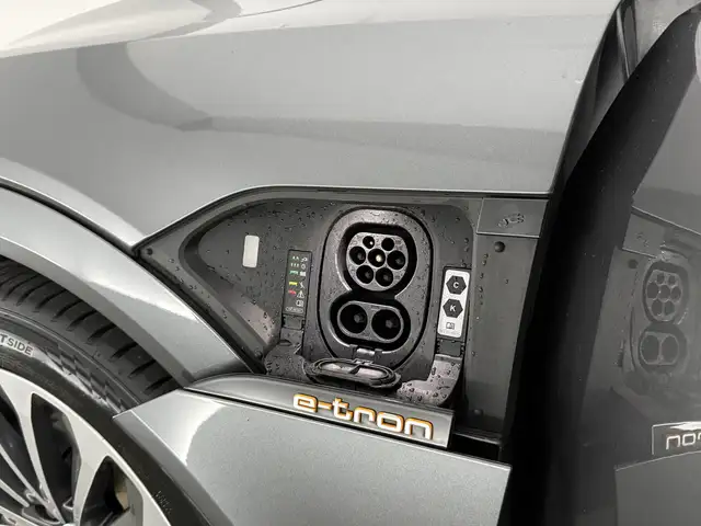 Audi E-Tron view 14
