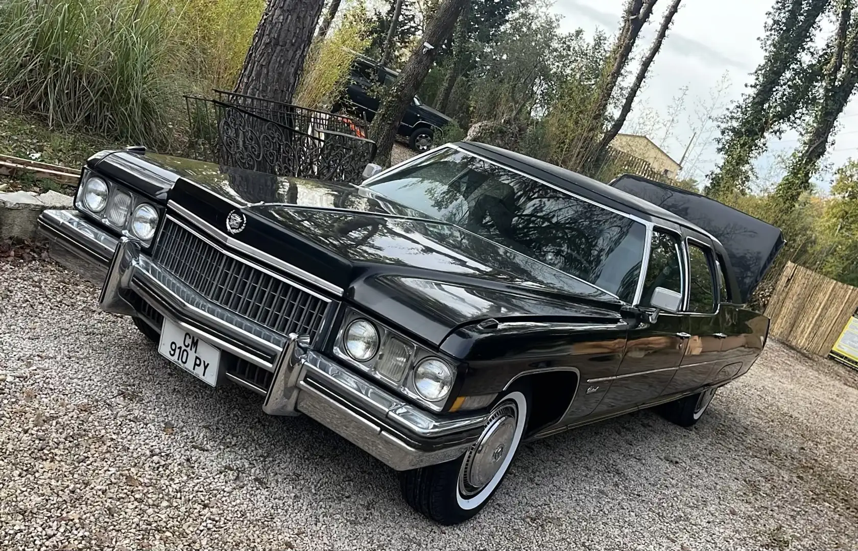 Cadillac Brougham fleetwood seventy five Schwarz - 2