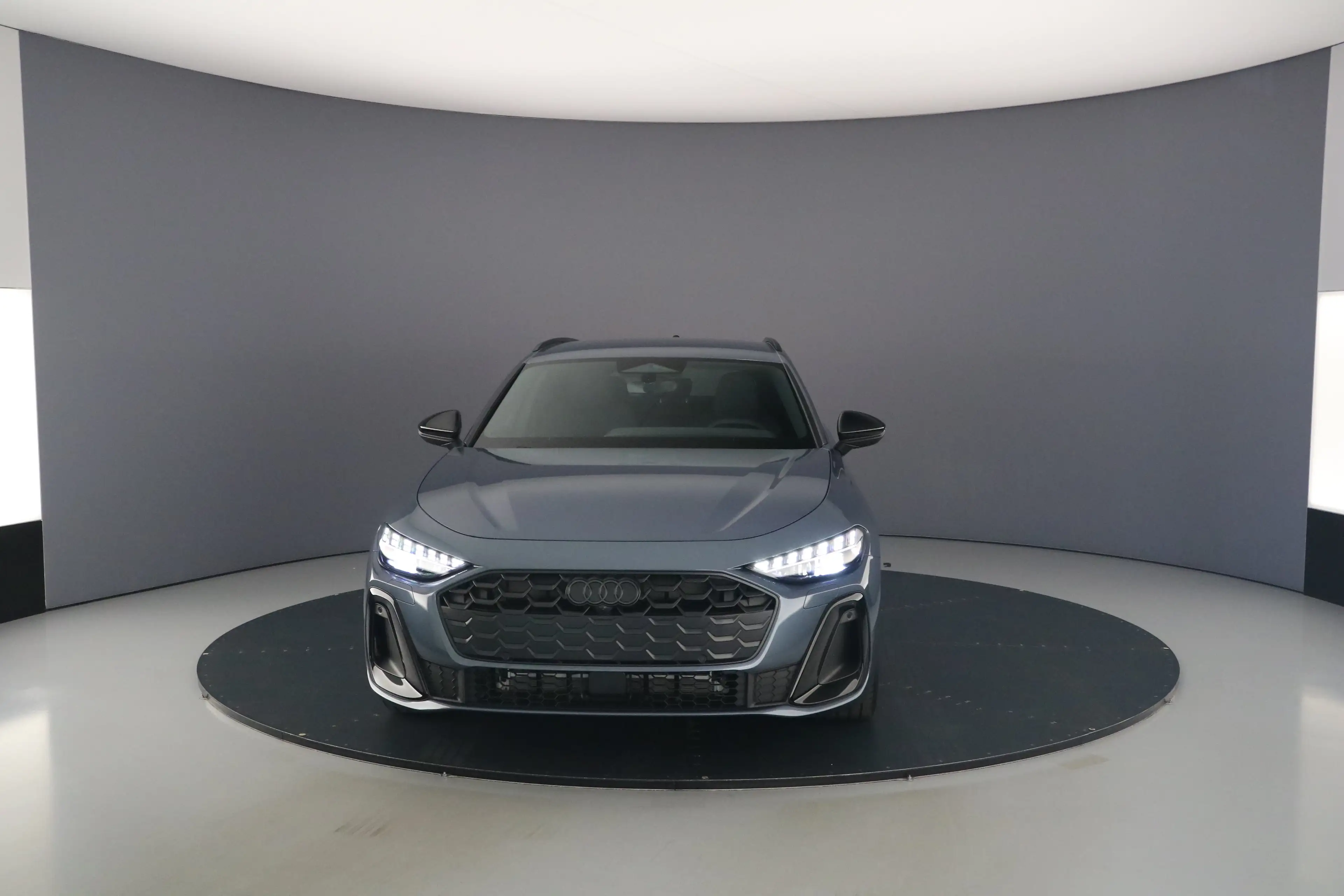 Audi A5 Avant e-hybrid quattro 299pk S edition — photo 10