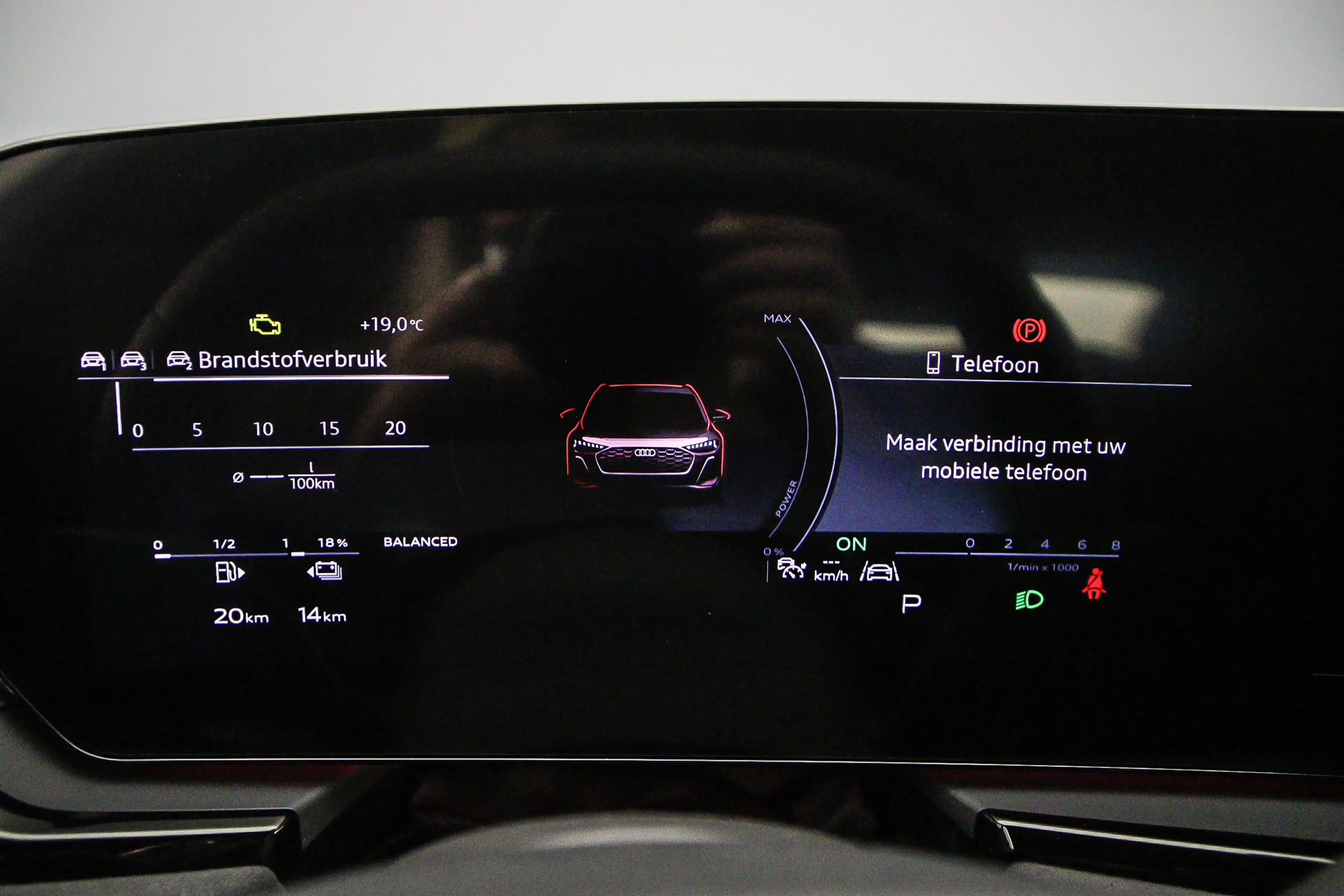 Audi A5 Avant e-hybrid quattro 299pk S edition — photo 15