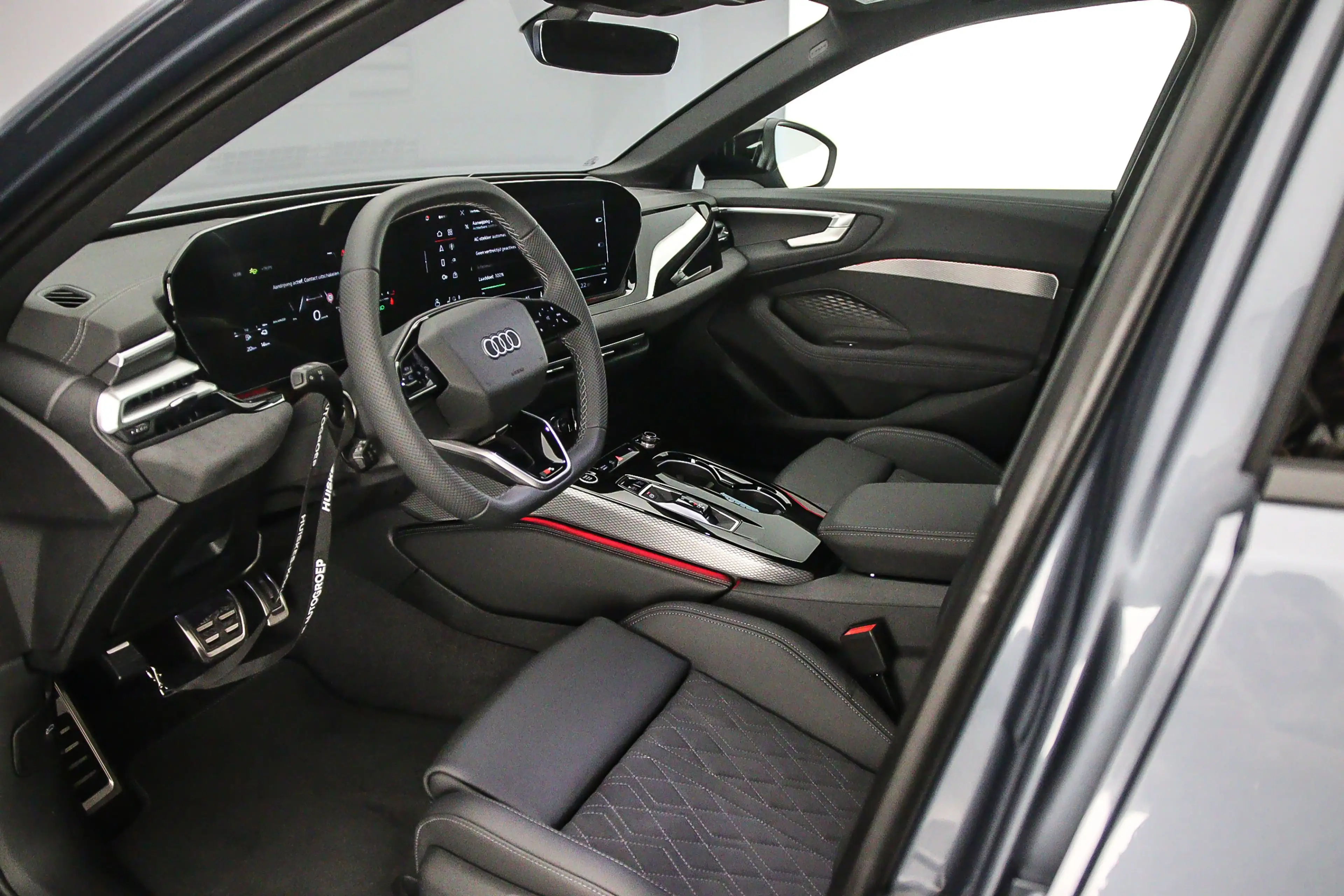 Audi A5 Avant e-hybrid quattro 299pk S edition — photo 7