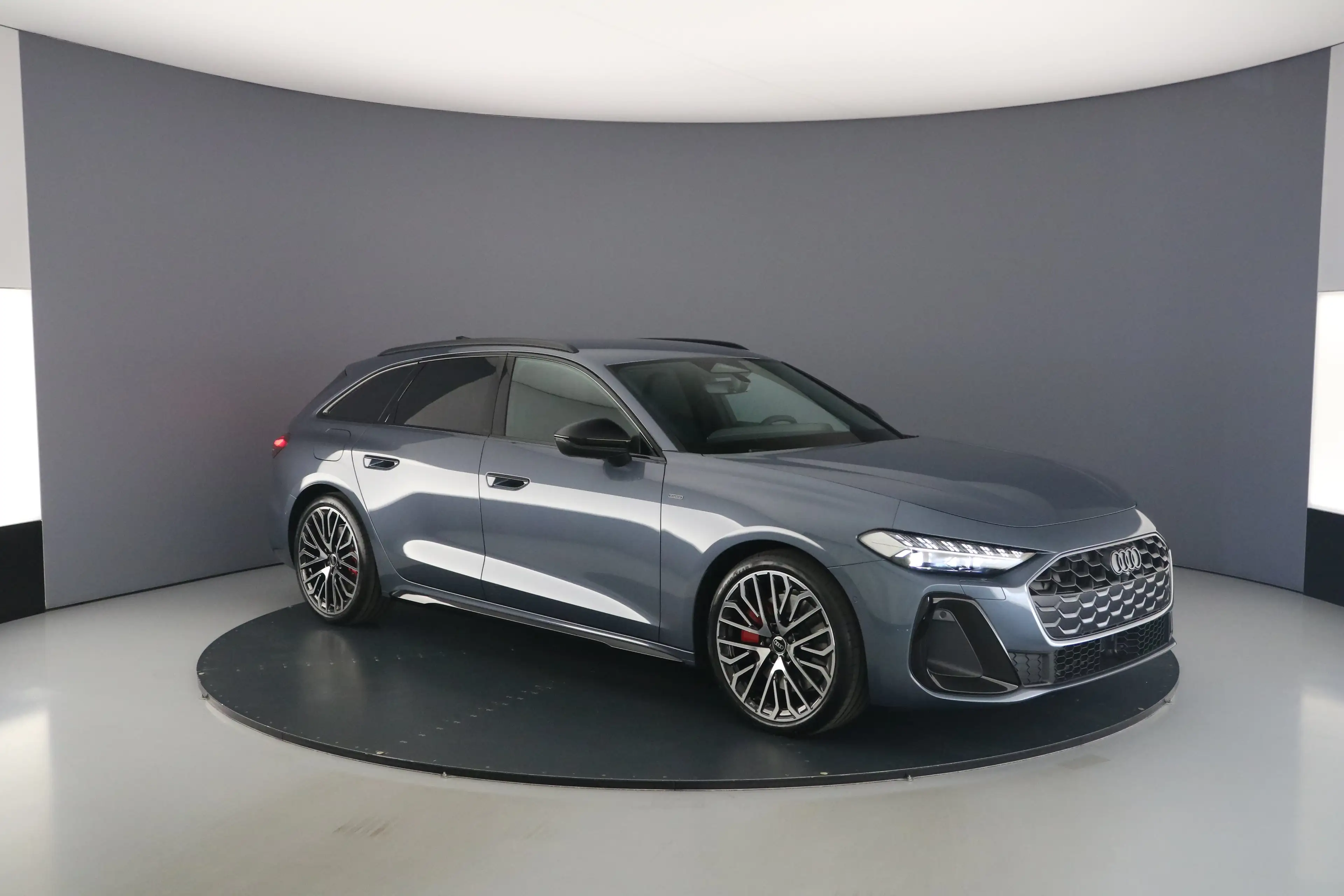 Audi A5 Avant e-hybrid quattro 299pk S edition — photo 5