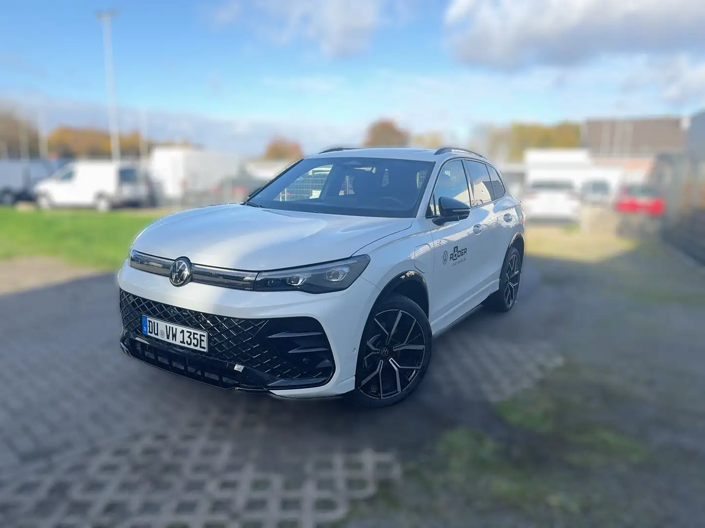 Volkswagen Tiguan R-Line 1.5 TSI eHybrid 200 kW Leder/Pano/AHK/Ha... Weiß - 1