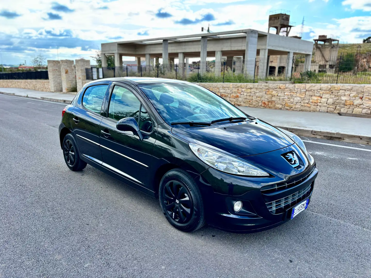 Peugeot 207 1.6 e-hdi 92cv 5 porte Nero - 2