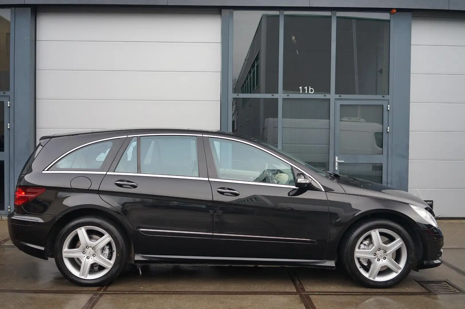 Mercedes-Benz R 500 4-Matic Schwarz - 2