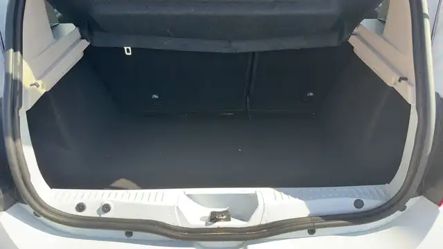 Dacia Sandero view 14