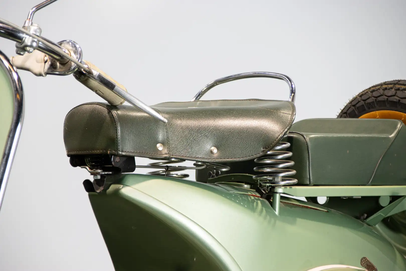 Vespa V 31 T "FARO BASSO" Verde - 2