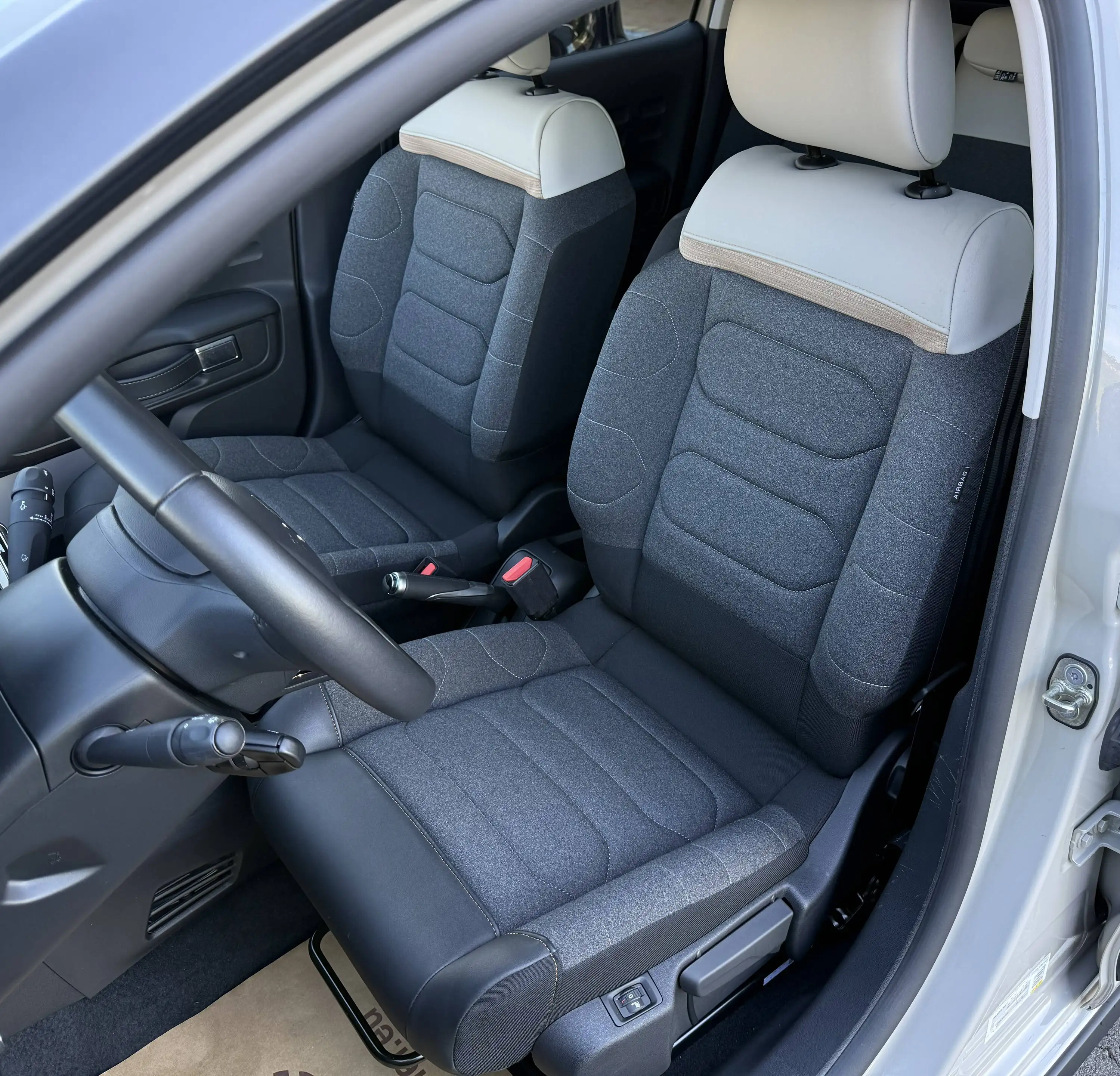 Citroen C3 C3 TPV Sport 1,2 Pure Tech 83 *KAMERA *SHZ *LED *APP — photo 13