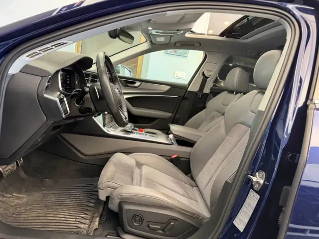 Audi S6 view 7