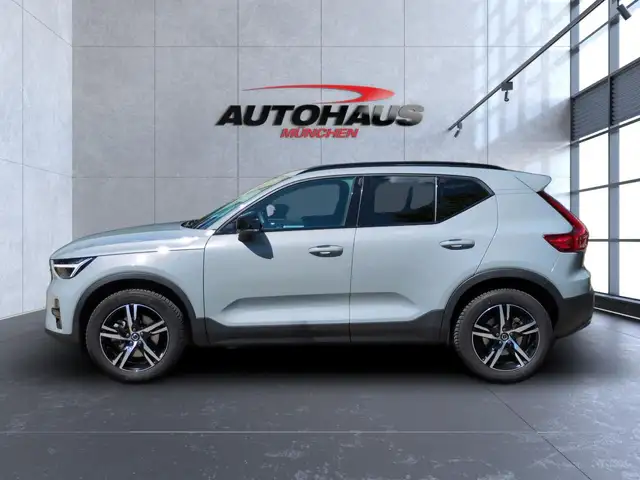 Volvo XC40 view 10