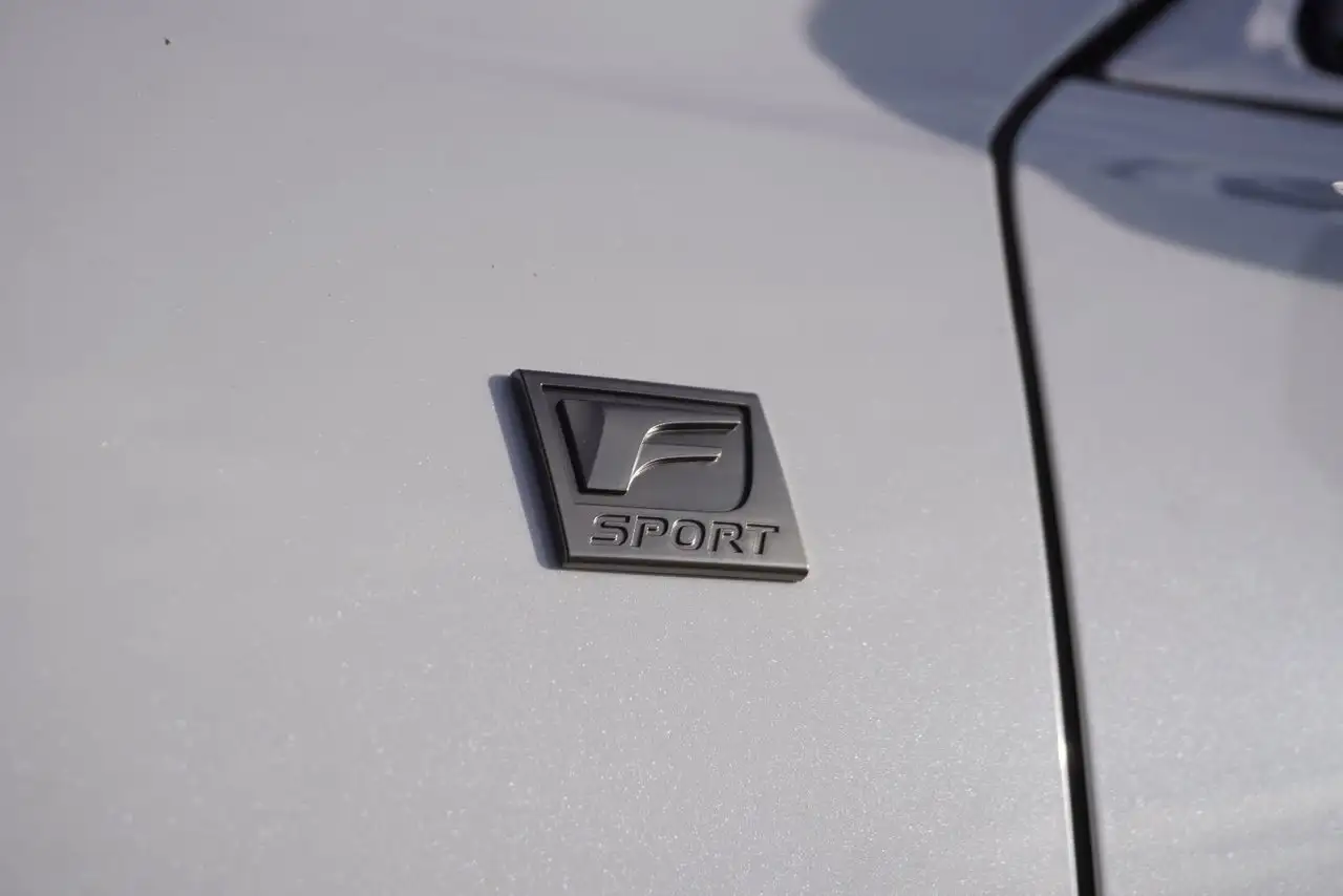Lexus ES снимка Lexus ES
