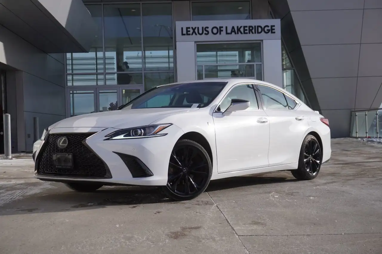 Lexus ES снимка Lexus ES