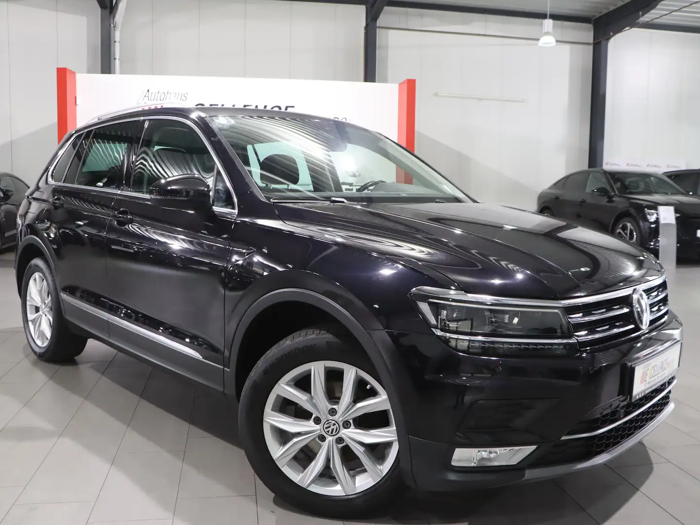 Volkswagen Tiguan 1.4 TSI 4M HIGHLINE / PANORAMA, LED, ACC Negro - 2