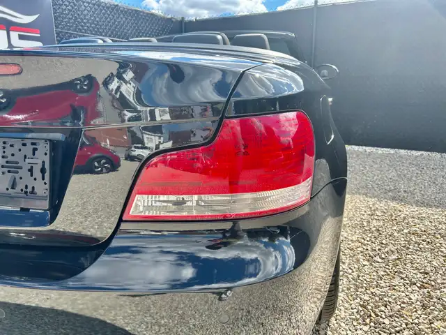 BMW 1 Series view 10