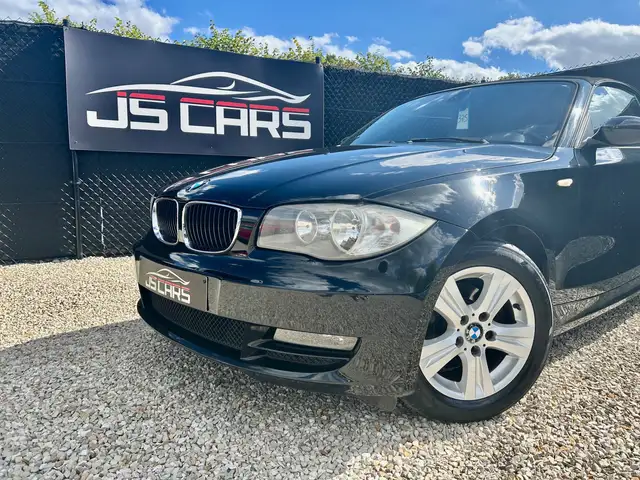 BMW 1 Series view 3