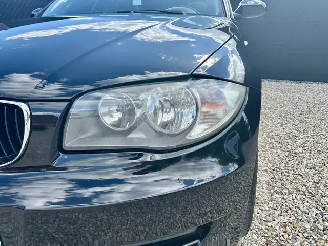 BMW 1 Series view 4