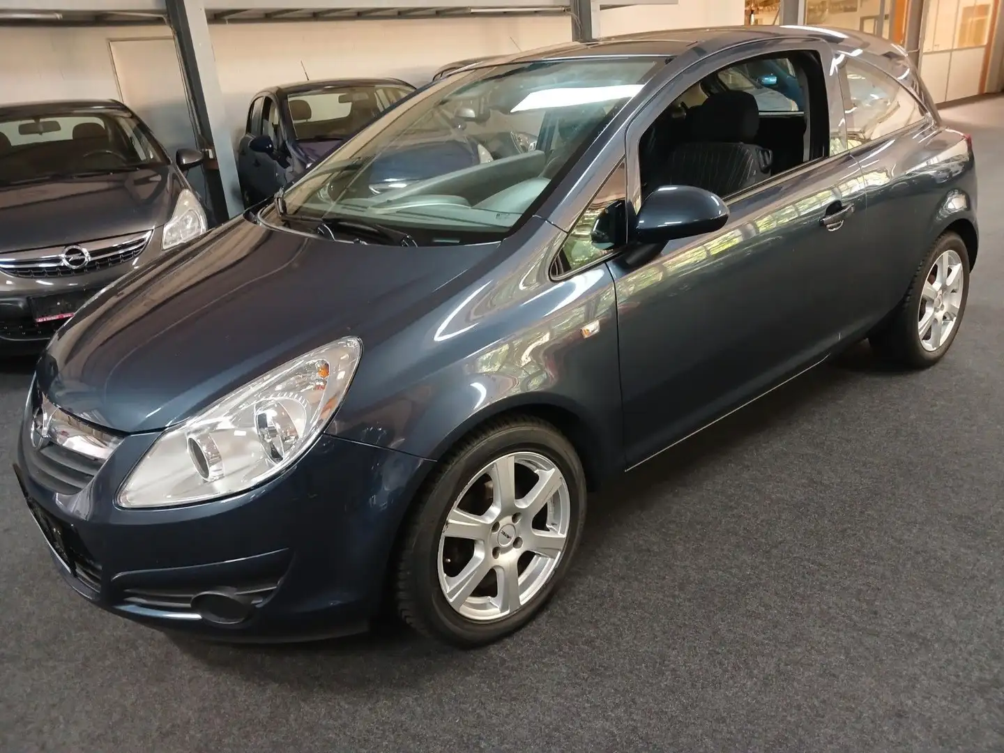 Opel Corsa D KLIMA PANORAMDACH TÜV 5/27 REIFEN NEU Grijs - 1